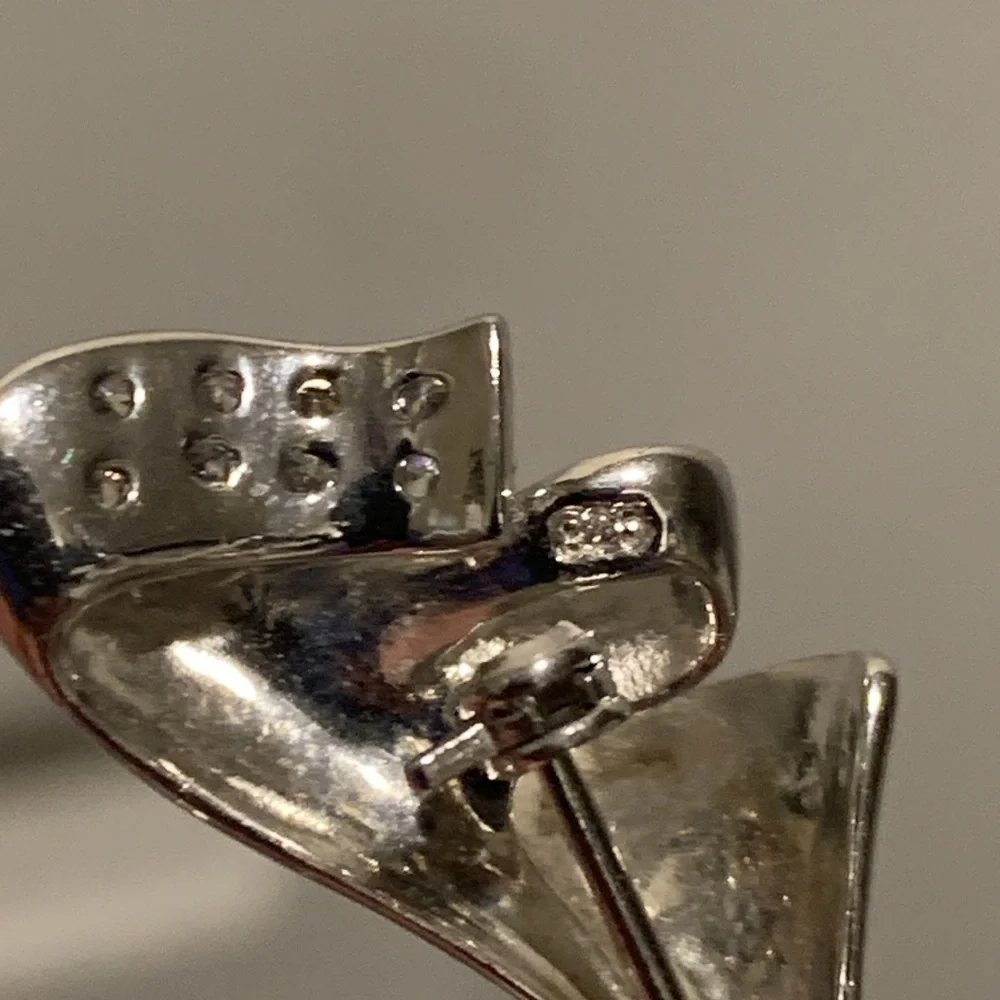 Sterling Silver & Pearls & Diamonds Brooch - Picture 4 of 5